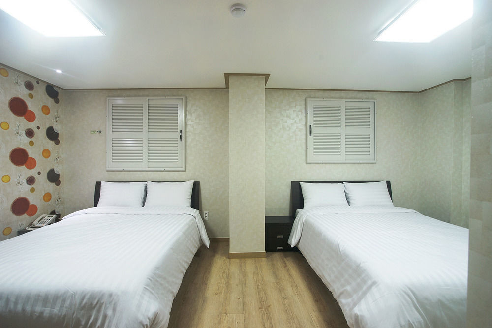 Orange Tree Hotel Чеджудо Экстерьер фото