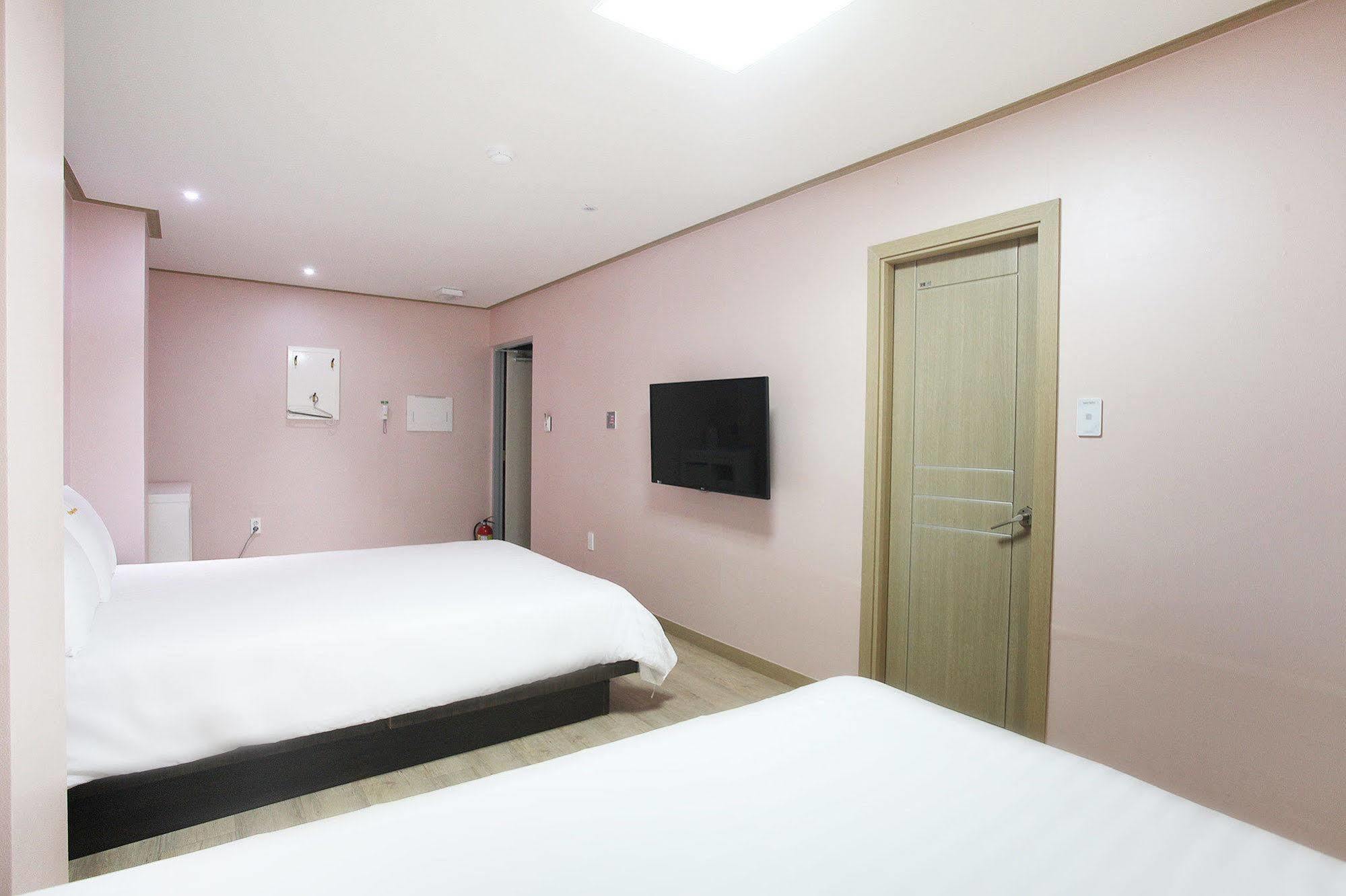 Orange Tree Hotel Чеджудо Экстерьер фото
