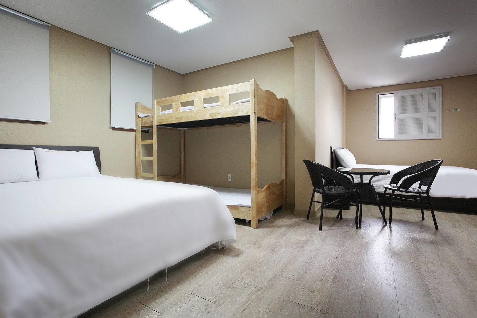 Orange Tree Hotel Чеджудо Экстерьер фото