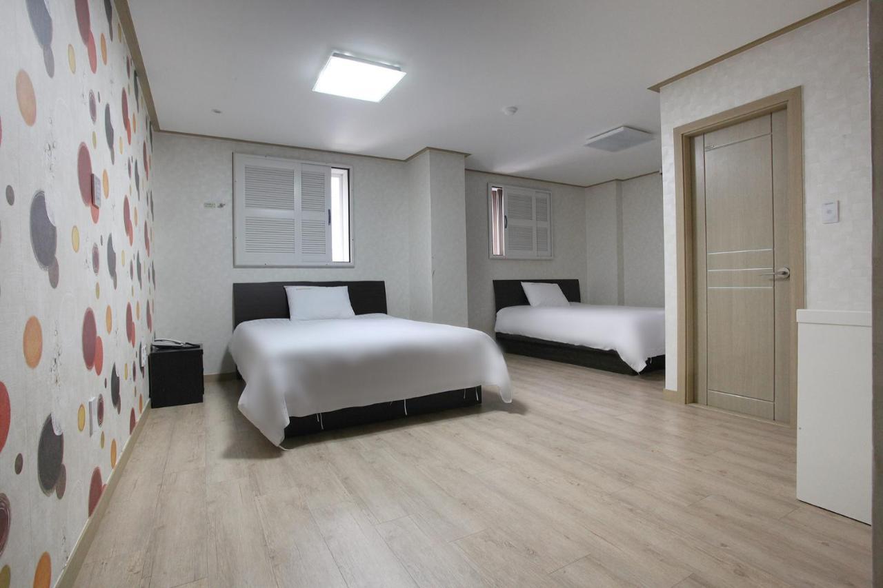 Orange Tree Hotel Чеджудо Экстерьер фото