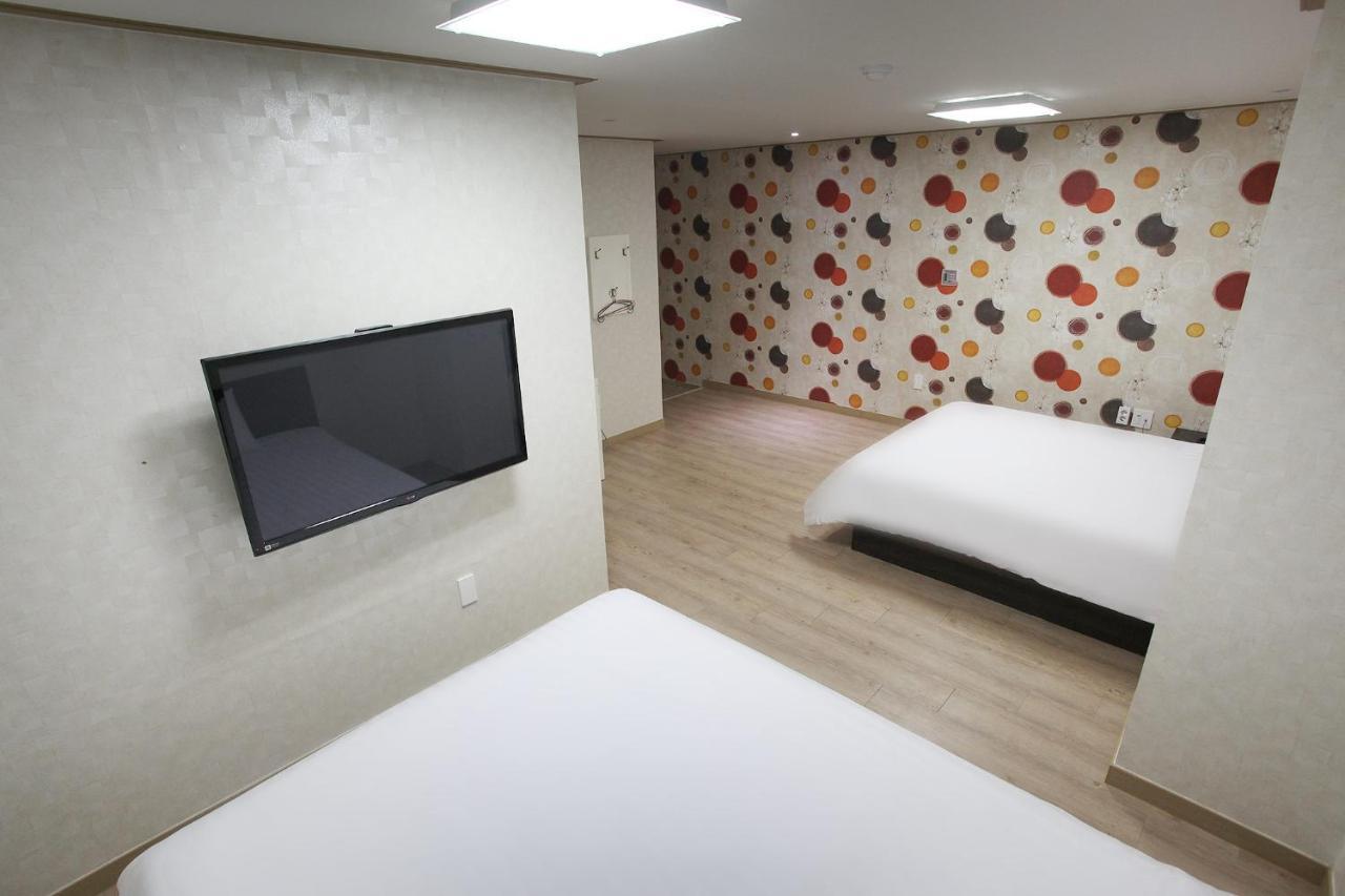 Orange Tree Hotel Чеджудо Экстерьер фото
