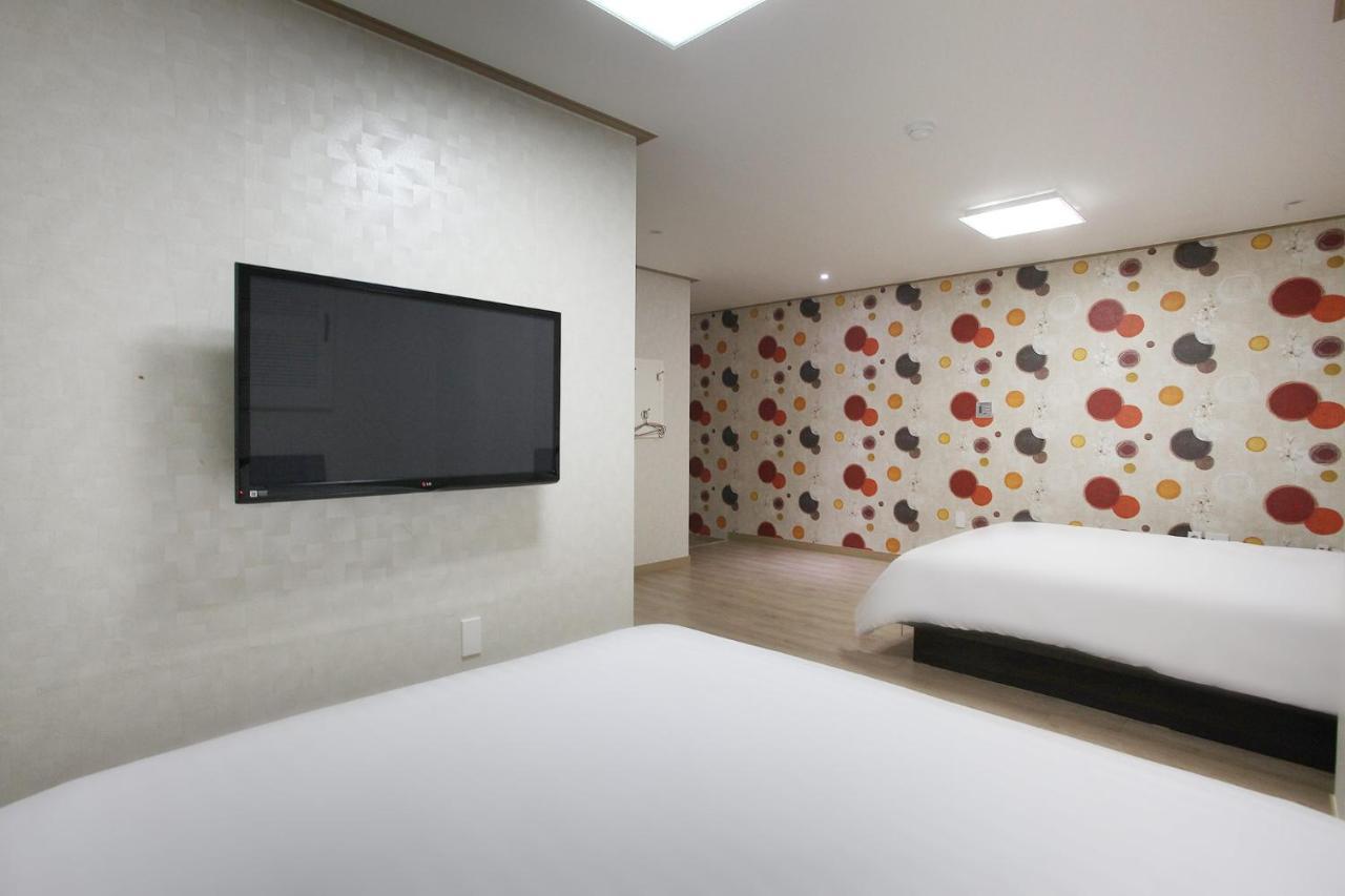 Orange Tree Hotel Чеджудо Экстерьер фото