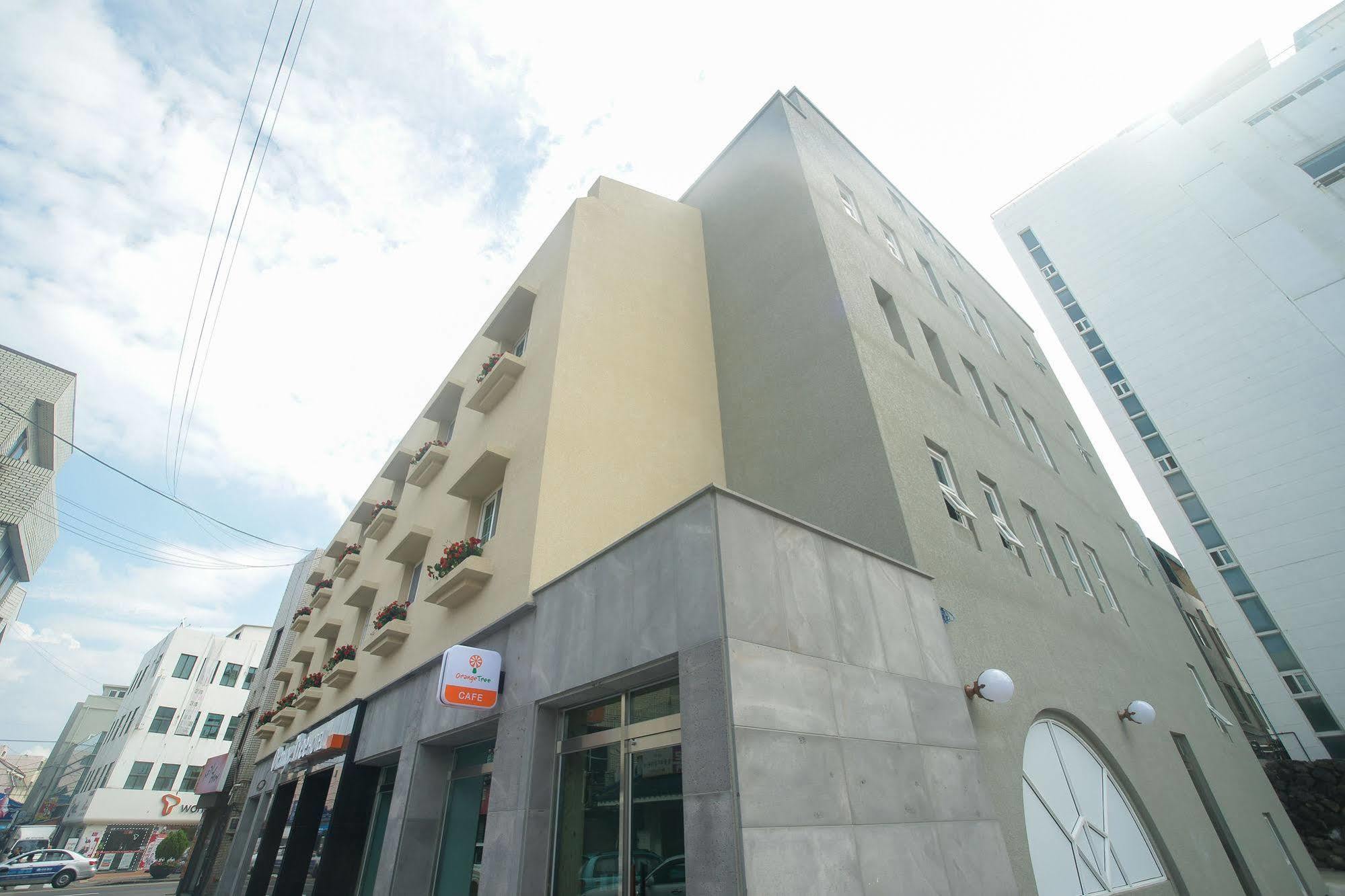 Orange Tree Hotel Чеджудо Экстерьер фото